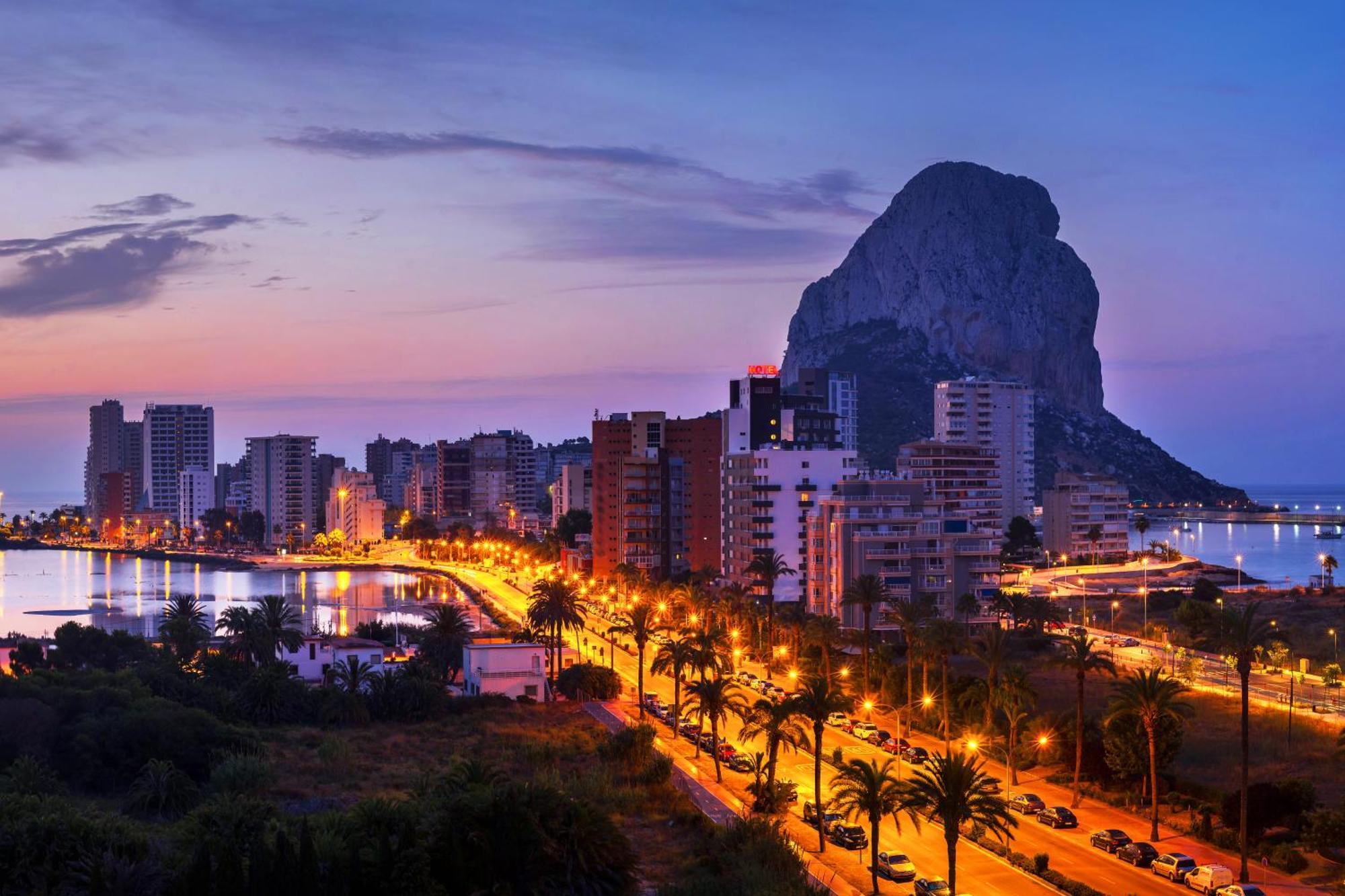 Casa Sunrise - Costa Blanca House With Rooftop, Swimming Pools And Panoramic Sea And Calpe Views Exterior photo