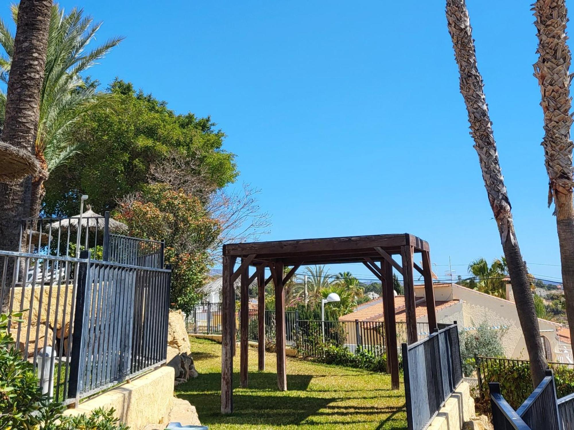 Casa Sunrise - Costa Blanca House With Rooftop, Swimming Pools And Panoramic Sea And Calpe Views Exterior photo