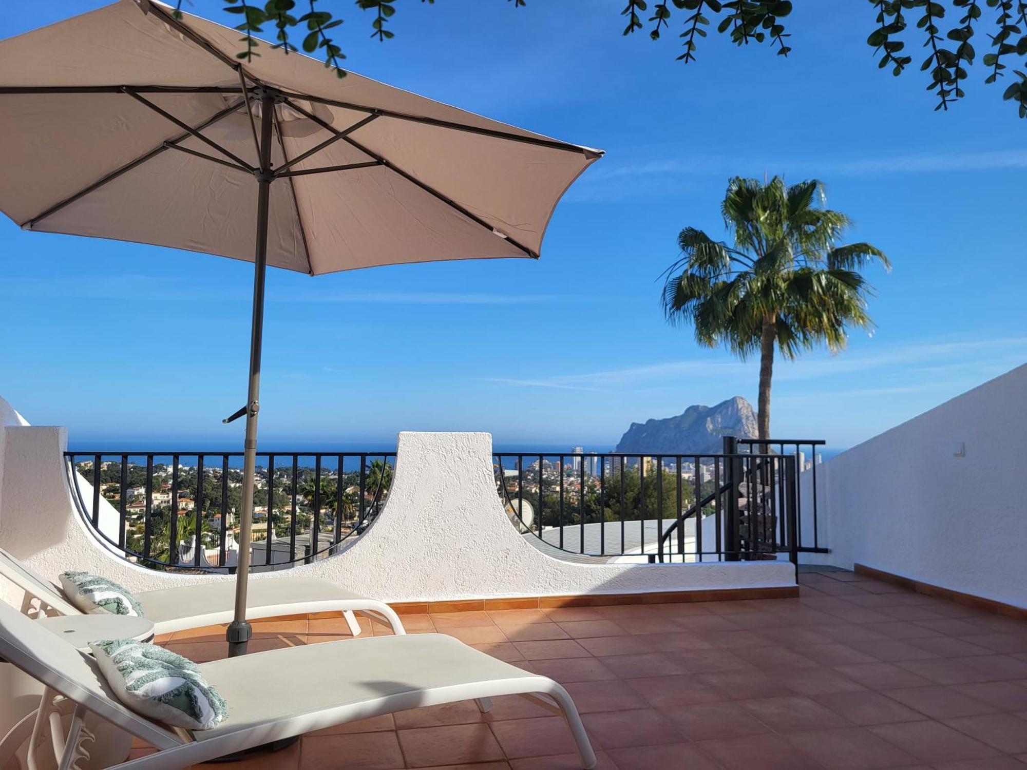 Casa Sunrise - Costa Blanca House With Rooftop, Swimming Pools And Panoramic Sea And Calpe Views Exterior photo