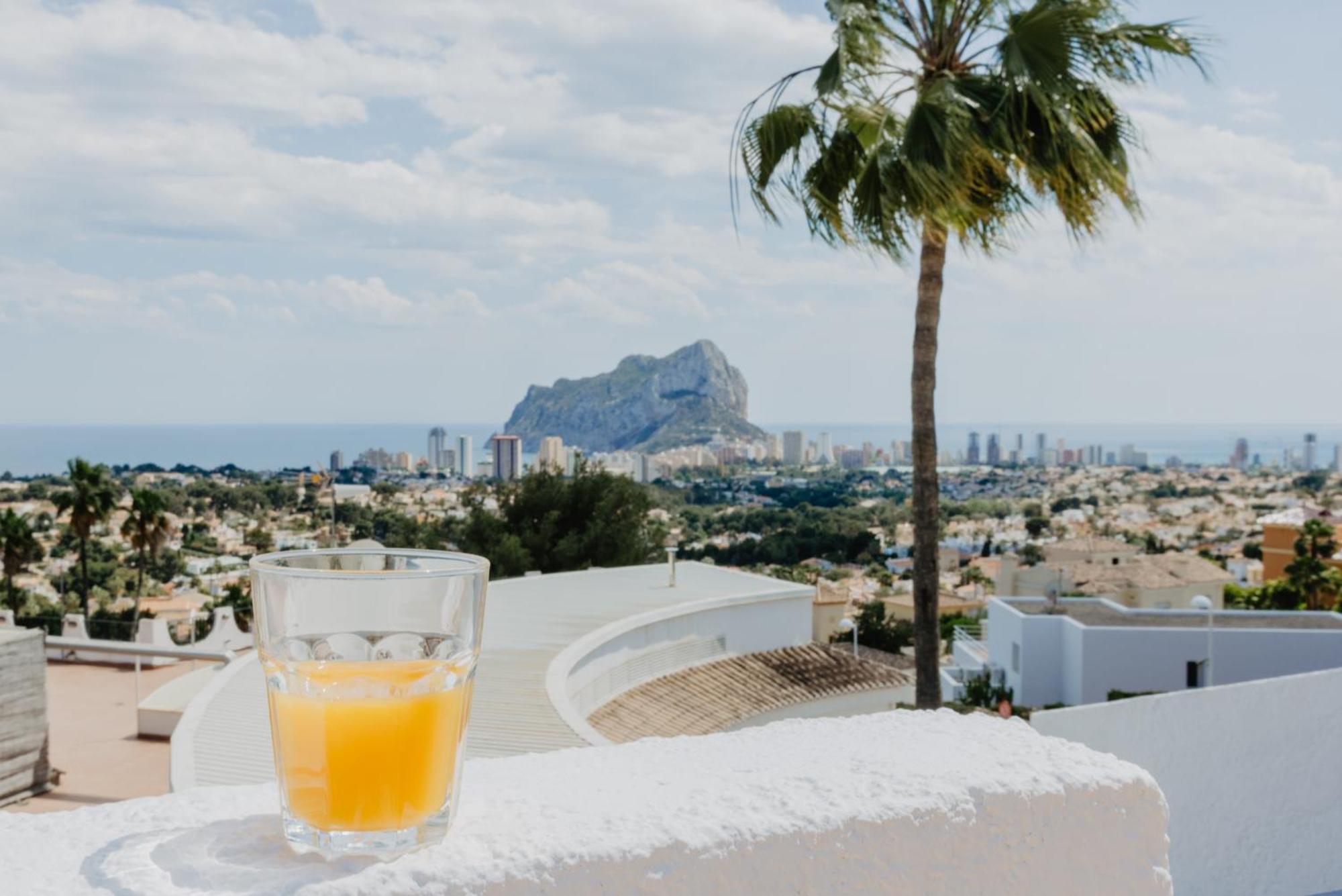 Casa Sunrise - Costa Blanca House With Rooftop, Swimming Pools And Panoramic Sea And Calpe Views Exterior photo